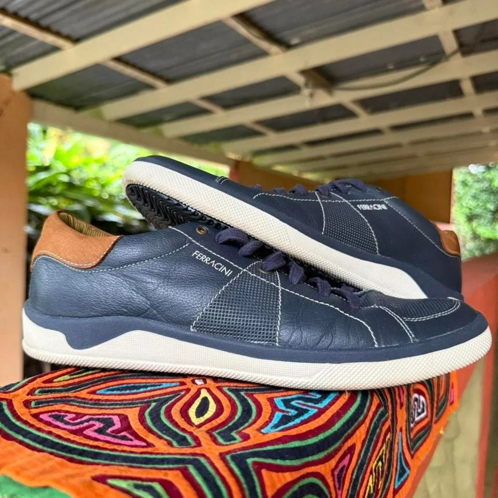 Ferracini 24h navy leather sneakers‎ in size 10 mens